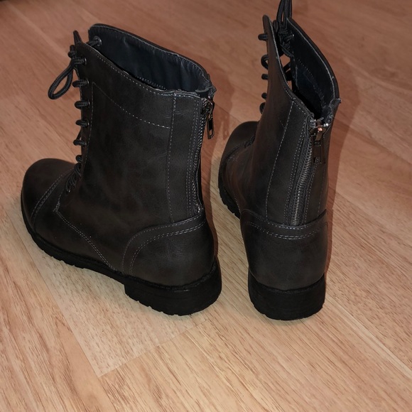 Boots!! - Picture 2 of 2